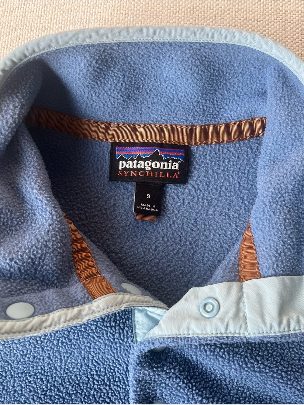 Patagonia Women’s LW Synch Snap-T Pullover - Picture 4 of 5